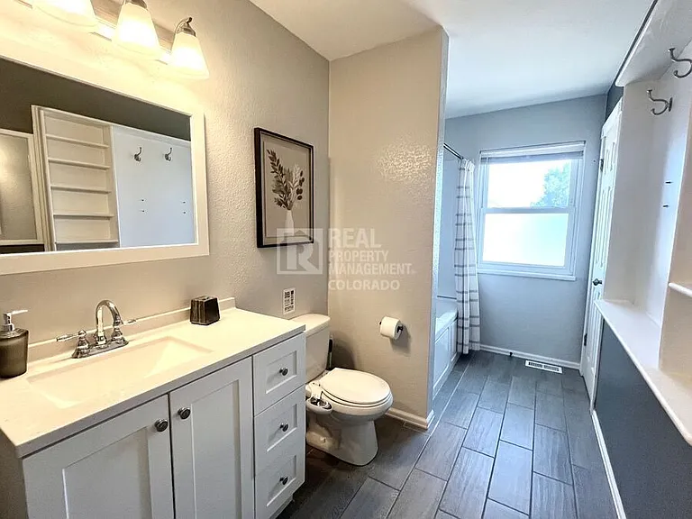 5180 Victory Rd — Photo 12