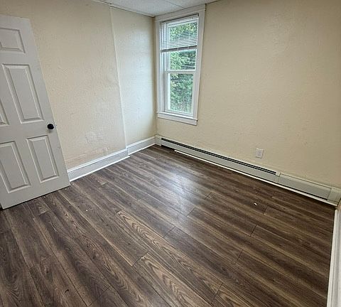 5th image of 27 Morris St APT 3