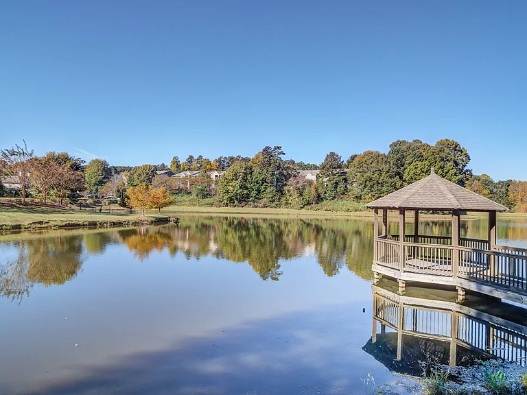 Scenic Pond Outlook