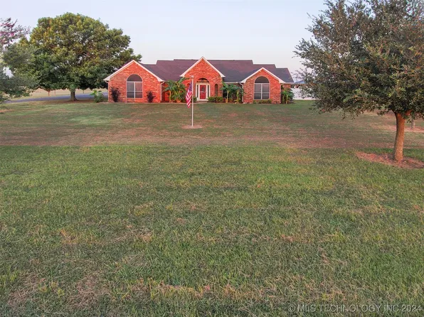 1305 N 3rd St, Calera, OK 74730