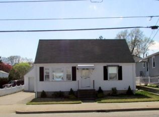 102 Power Rd, Pawtucket, RI 02860