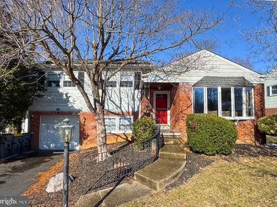 2244 Saint James Dr, Wilmington, DE, 19808