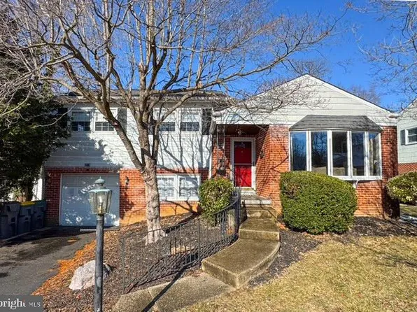 2244 Saint James Dr, Wilmington, DE 19808