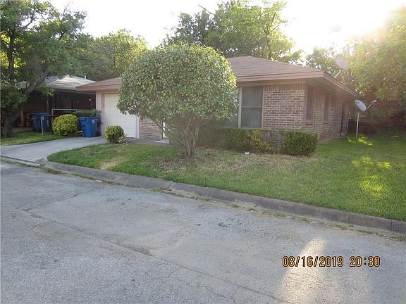 3rd image of 219 Fireside Village Dr