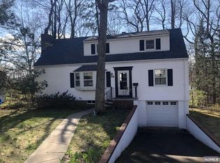 59 Elmwood Ter, Wayne, NJ 07470