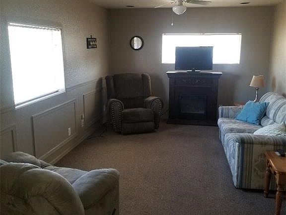4th image of 1801 Forest Dr