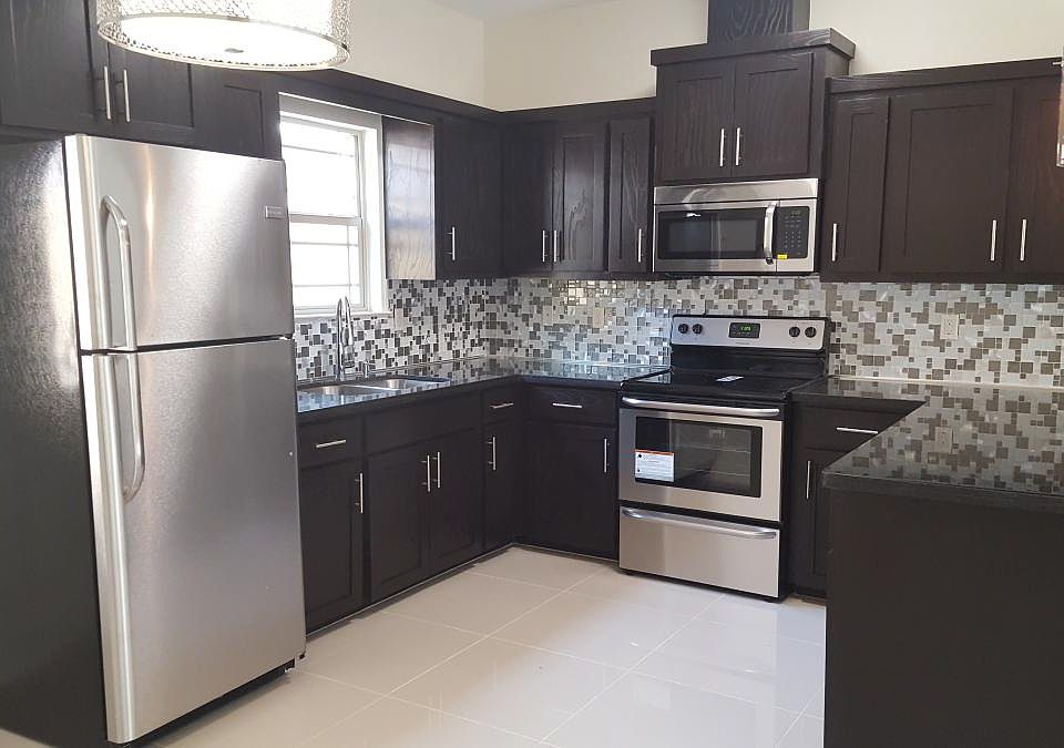 1st image of 805 E Myrtle Beach Ave