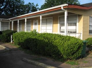 4910 Allen Genoa Rd #B, Pasadena, TX 77504