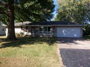 935 S Spring Park Blvd, Mount Vernon, MO 65712