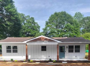 2 Cardinal Dr, Austell, GA 30168