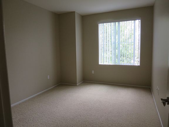 5th image of 13175 Fountain Park Dr APT A225