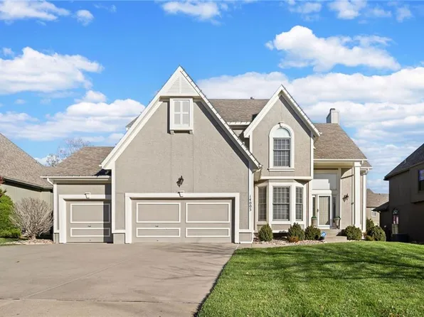 14003 Rosehill Ln, Overland Park, KS 66221
