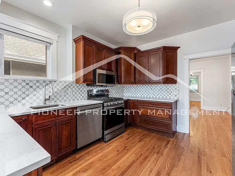 3256 Meade St — Photo 12
