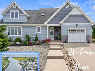 42 Capstan Rd, Waretown, NJ 08758