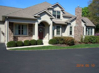 273 Country Club Dr, Telford, PA 18969