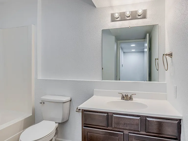 307 S Seneca St #101 — Photo 15