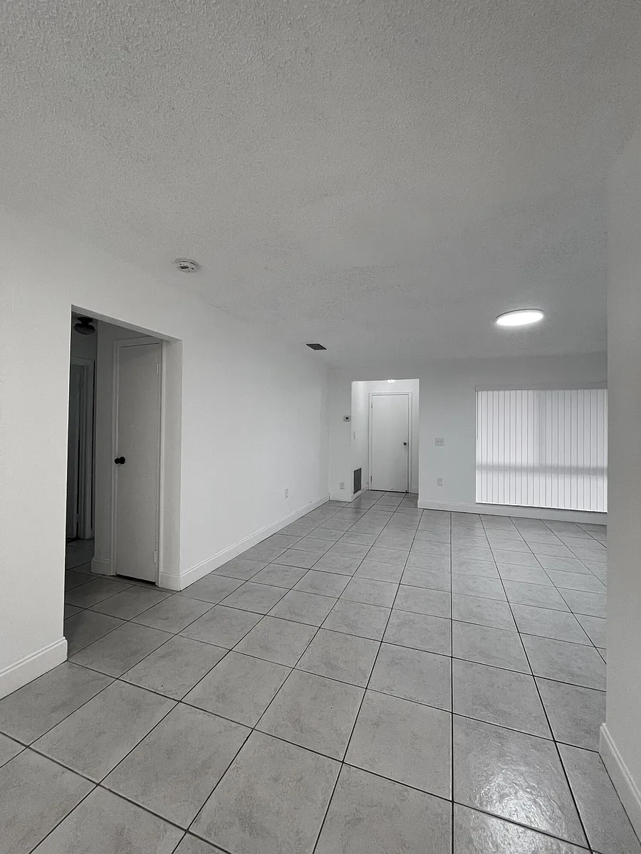 Building Photo - 11420 NW 35th St