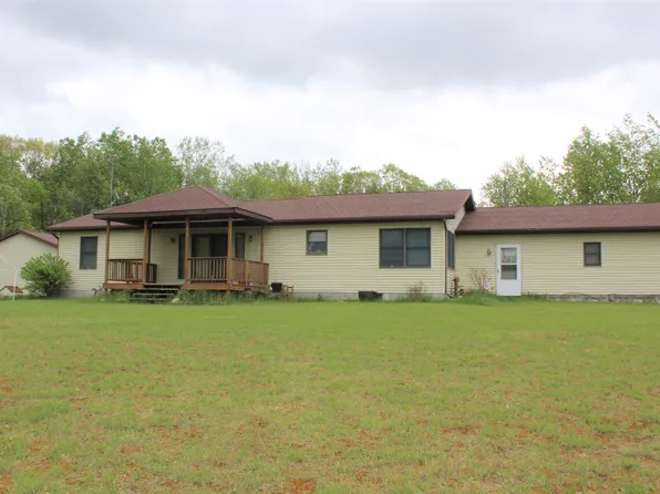 10423 Klees Rd, Crystal, MI 48818