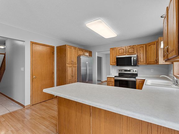 3rd image of 5901 47th Ave NW