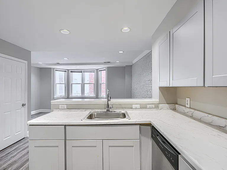 333 S Fremont Ave #H — Photo 8