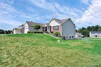2nd image of 311 Village Cir