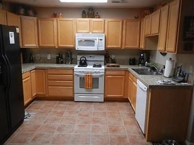 5th image of 615 Avenida Montoya NE