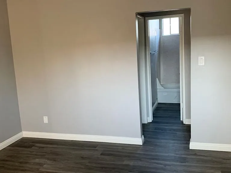 5715 N. Vista St. — Photo 9