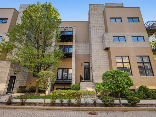 2144 W Schiller St Unit E, Chicago, IL 60622