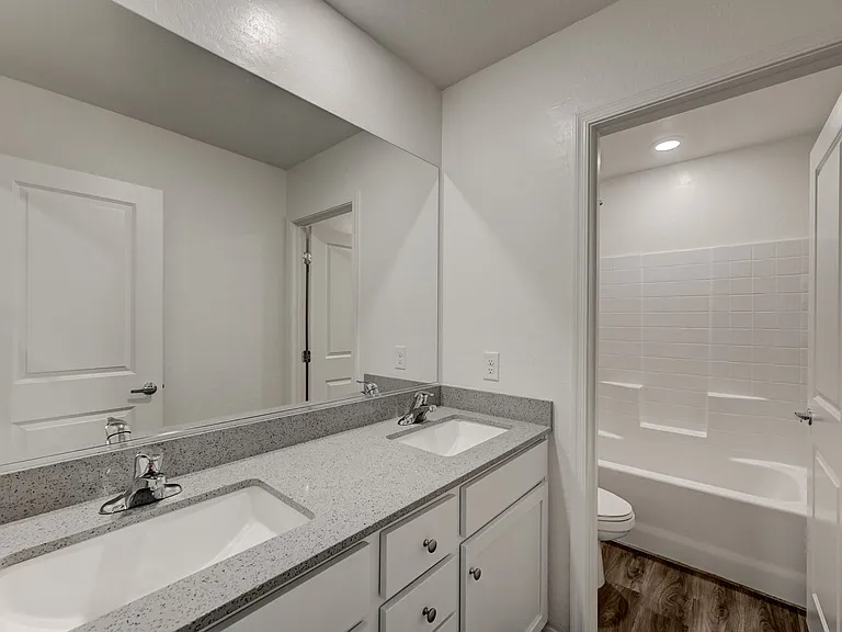 4116 Gold Desert St — Photo 37