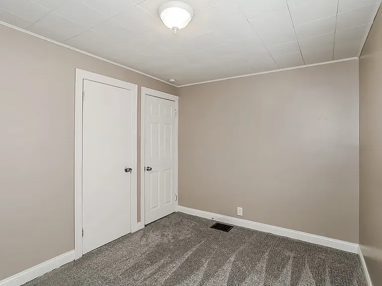 6914 Mearl Ave — Photo 4