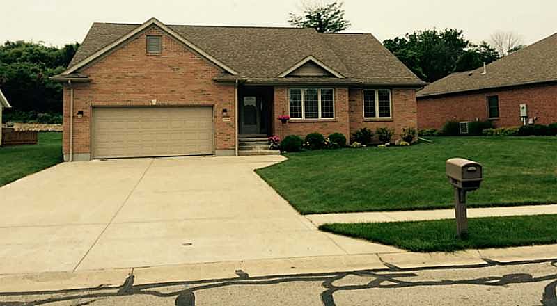 1st image of 2919 Bridlewood Dr