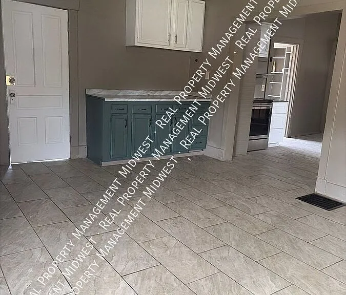4396 Springfield St — Photo 3