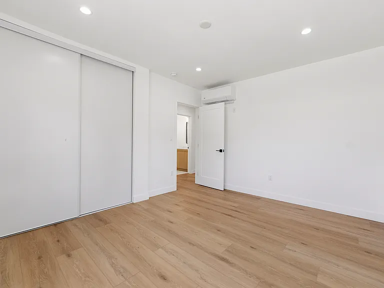 2817 Sycamore Ave — Photo 18