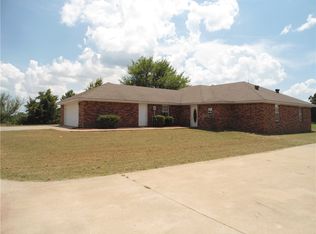 16377 Larry Ln, Spiro, OK 74959