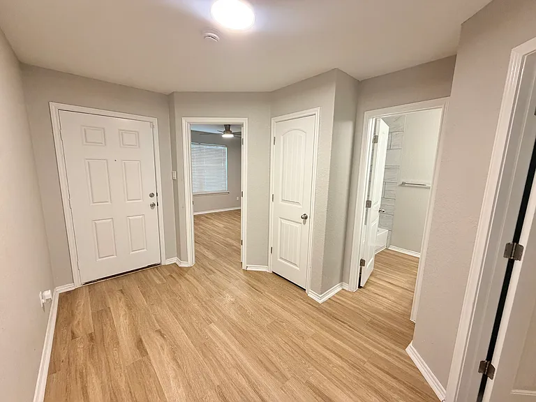 3571 Glacier Lake — Photo 3