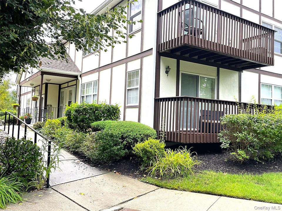1st image of 660 E Crooked Hill Road