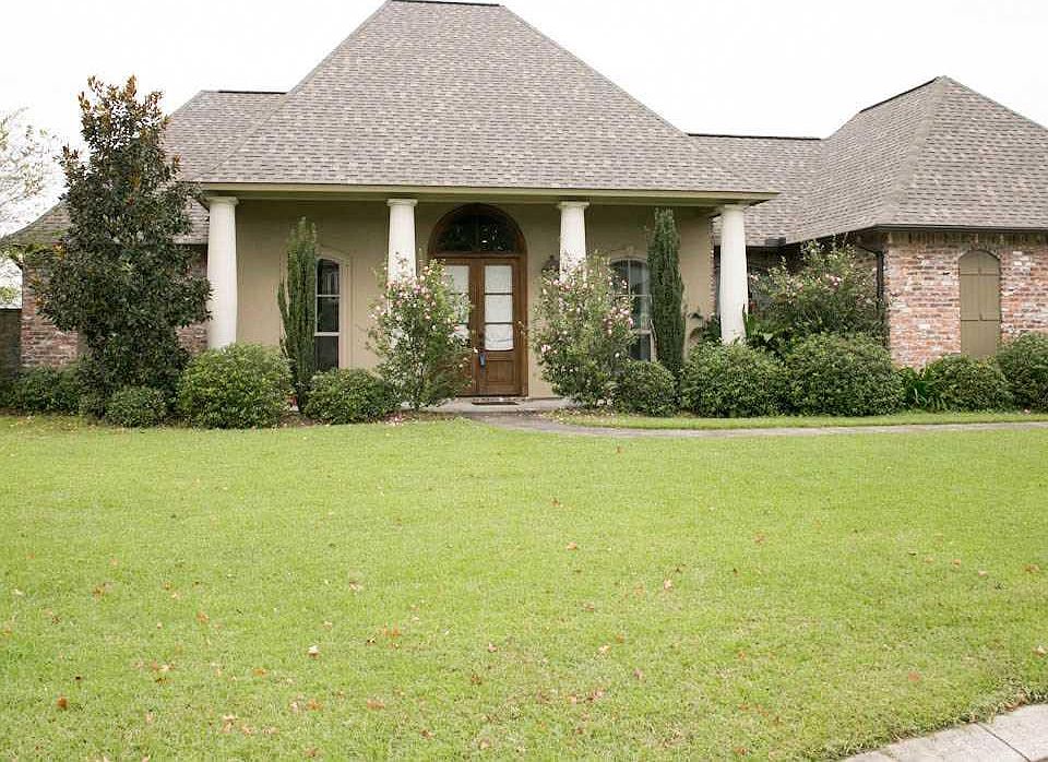 1st image of 447 Quiet Oak Blvd