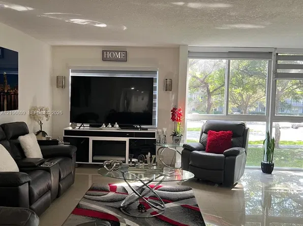 12600 SW 5th Ct APT 204L, Pembroke Pines, FL 33027