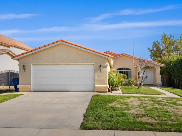 1731 Le Niche Ln, Lancaster, CA 93535