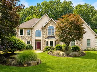 6110 Palomino Dr, Allentown, PA 18106