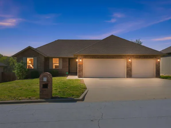 1070 E Lakota Street, Nixa, MO 65714