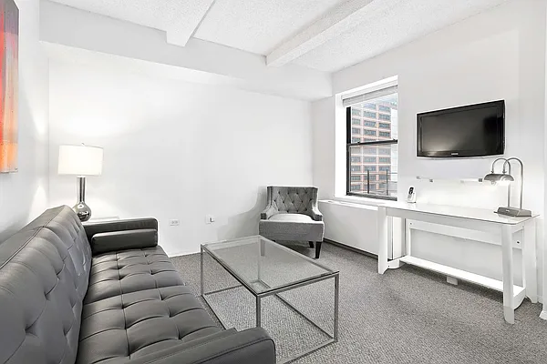 Rented by Compass | media 11