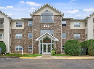 1331 Lake Dr APT A306, Chanhassen, MN 55317
