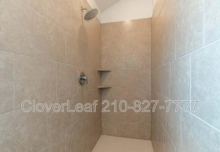 706 Red Field Way — Photo 20