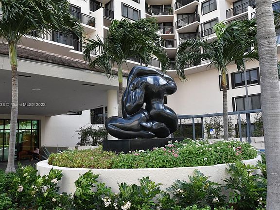 3rd image of 540 Brickell Key Dr APT 1420