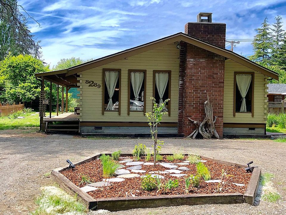circular driveway