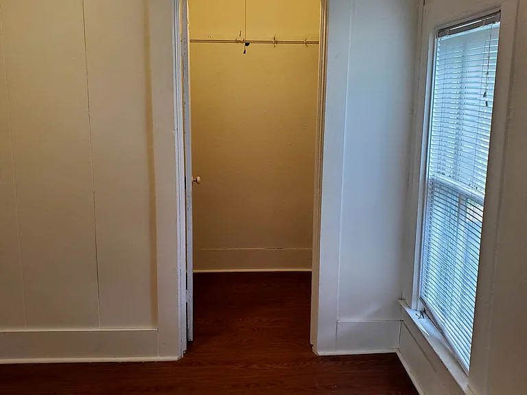 109 4th Ave SE #3 — Photo 8
