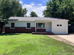 617 W 4th St, Haysville, KS 67060