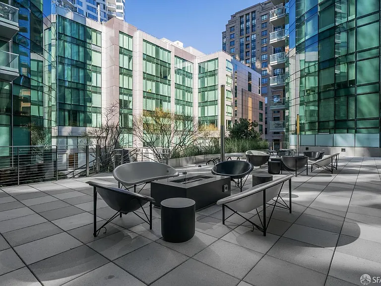 301 Main St #3E — Photo 14