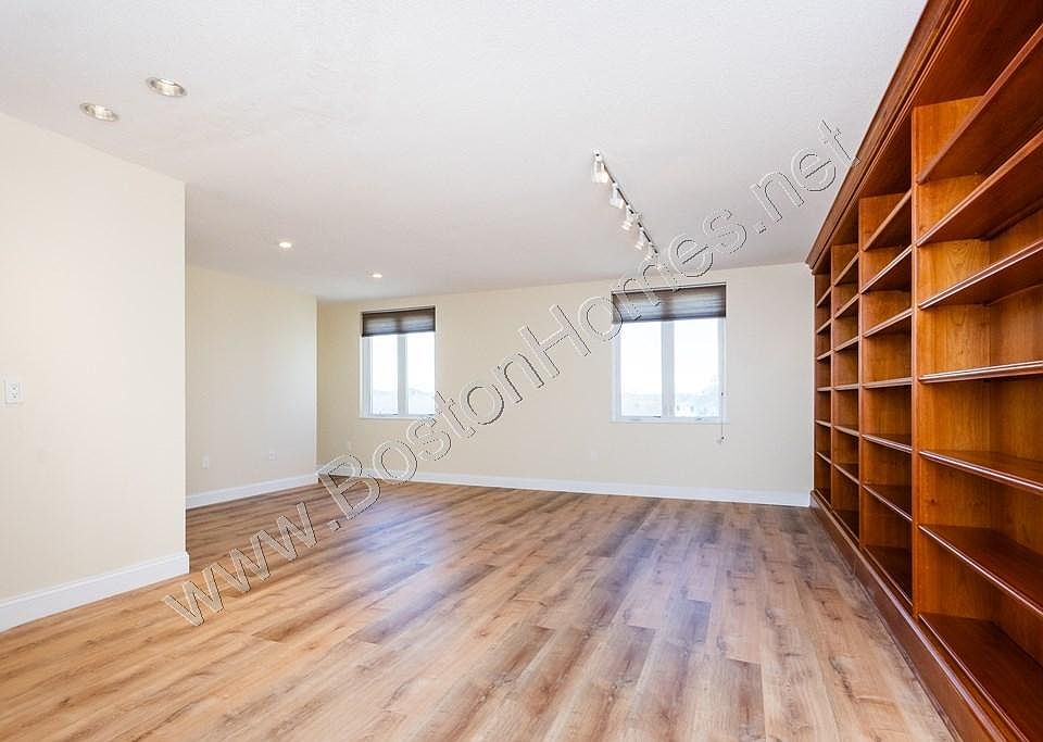 1st image of 100 Marina Dr APT 422